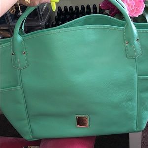 Large dooney & bourke Kristen tote in jade